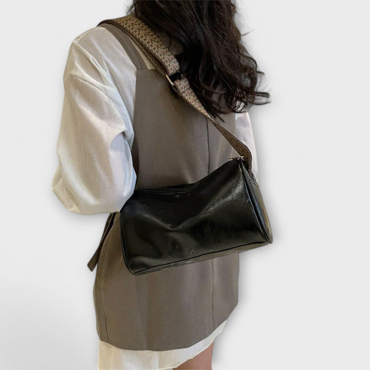 Victoria | Vintage Crossbody Bag
