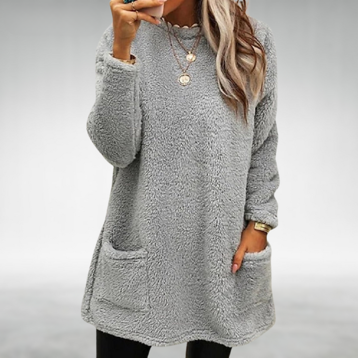 Victoria |  Everyday Pullover